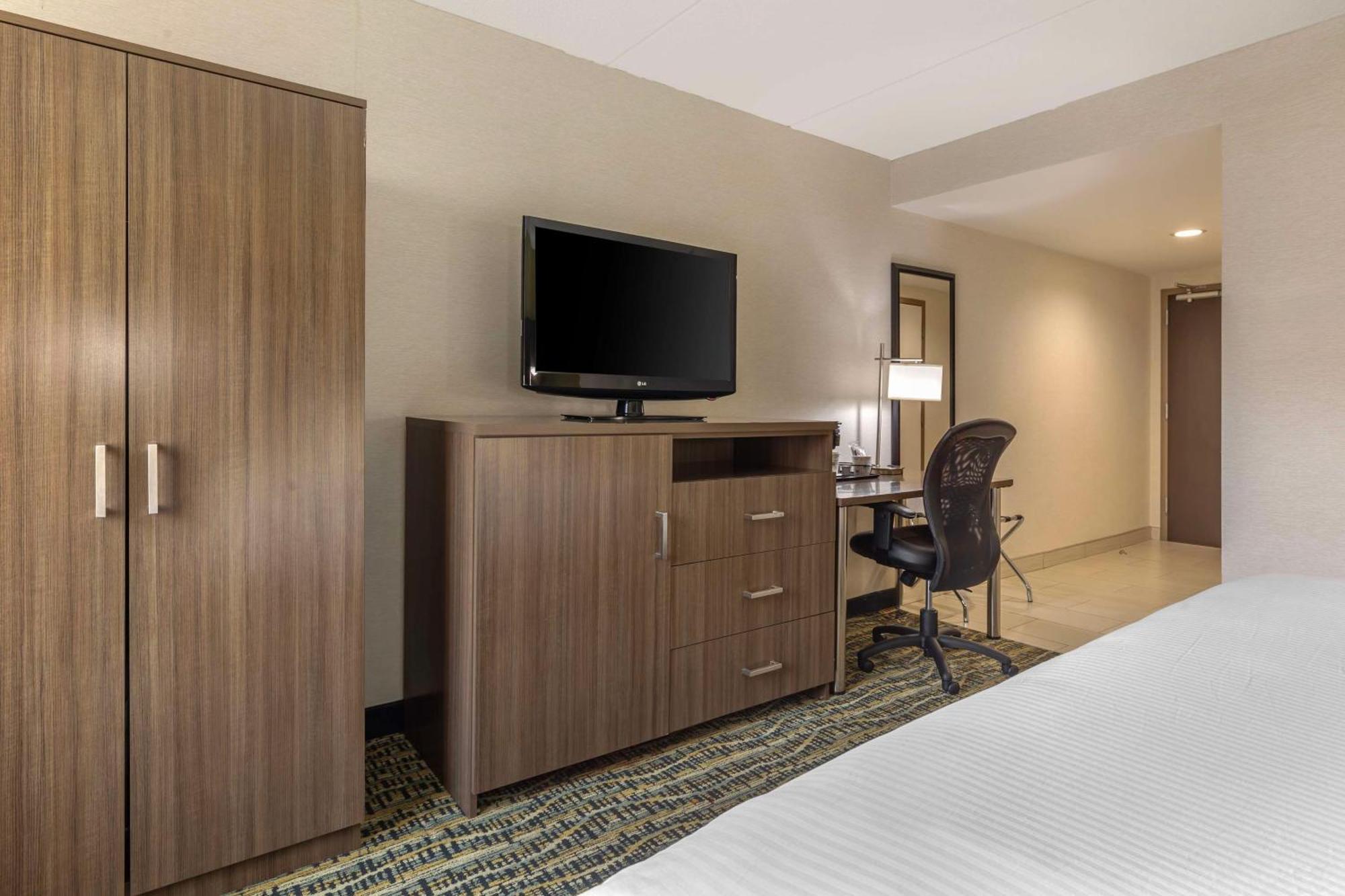 Best Western Plus New Englander Воберн Екстер'єр фото