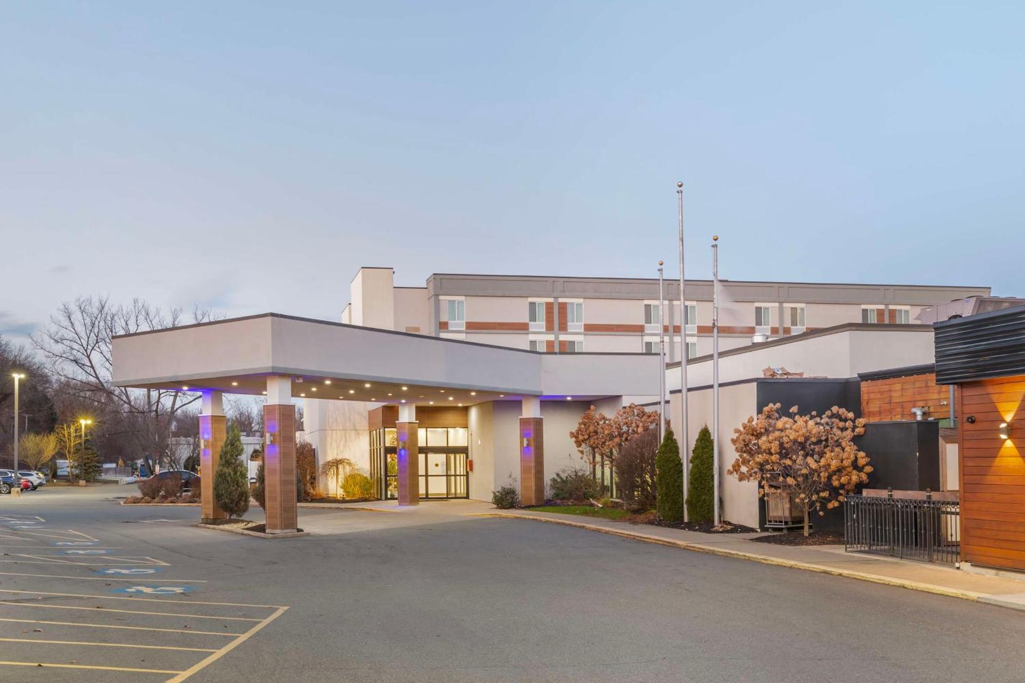 Best Western Plus New Englander Воберн Екстер'єр фото